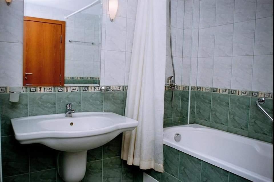 Semeen Hotel Afrikana Sweti Wlas Exterior foto