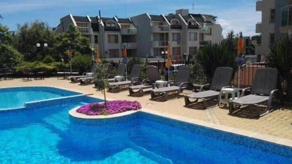 Semeen Hotel Afrikana Sweti Wlas Exterior foto